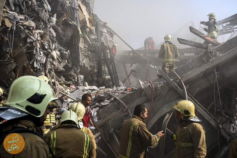 امدادرسانی و برداشت آوار در پی حادثه ساختمان پلاسکو