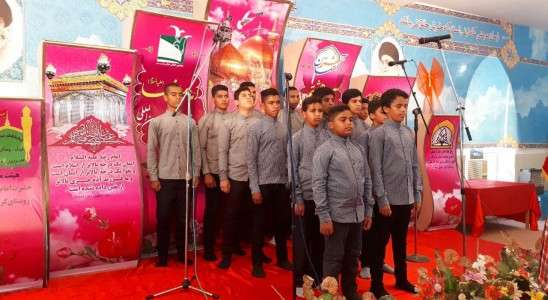 رقابت ۲۰ گروه سرود از سراسر استان هرمزگان در کردر رضوی
