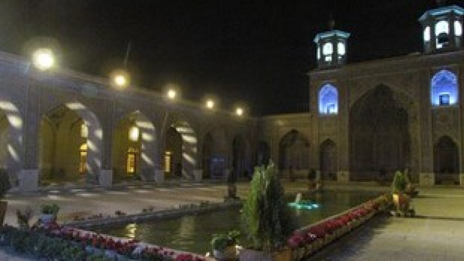 مسجد تاریخی نصیرالملک شیراز نورپردازی شد