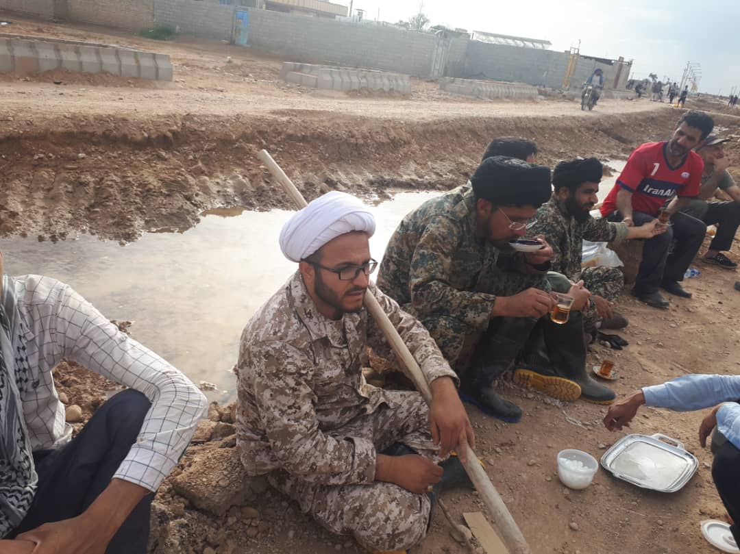 فعالیت مبلغین روحانی کهگیلویه و بویراحمدی در مناطق سیل زده خوزستان
