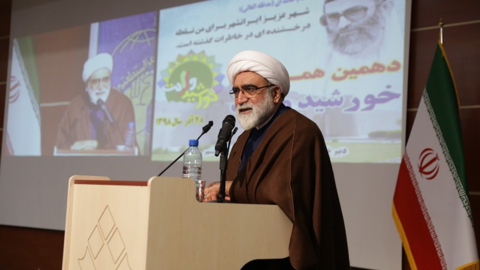 دشمن برای ضربه به ملت ایران به تفرقه افکنی قومیتی و مذهبی دل‌بسته است