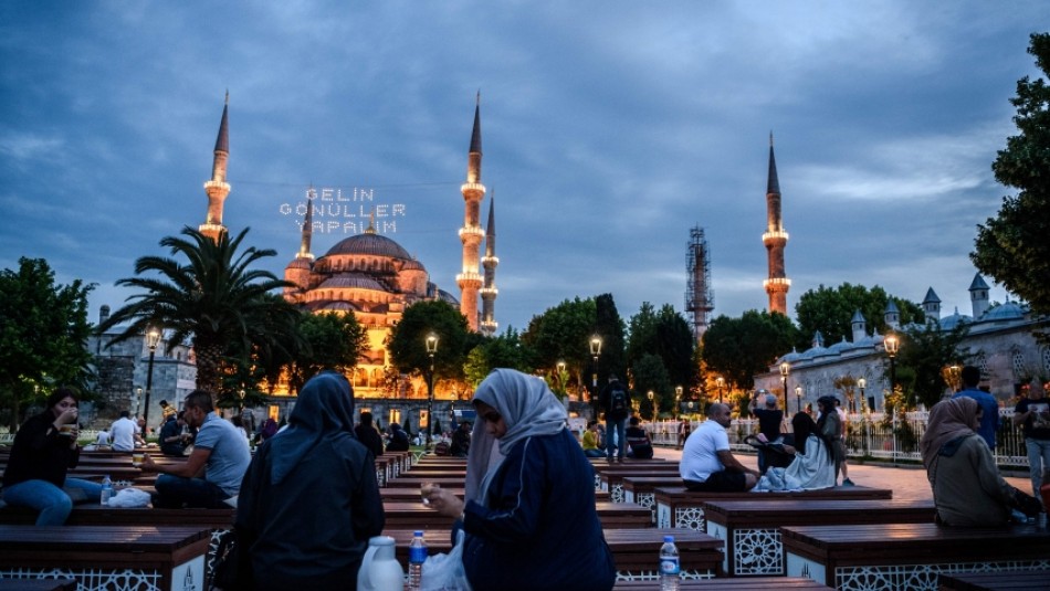 روزه رمضان با کرونا تعطیل می شود؟ مراکز فقهی کشورهای اسلامی چه پاسخی دادند؟