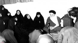 توجه ویژه امام خمینی(ره) به نقش و جایگاه زنان در خانواده و جامعه