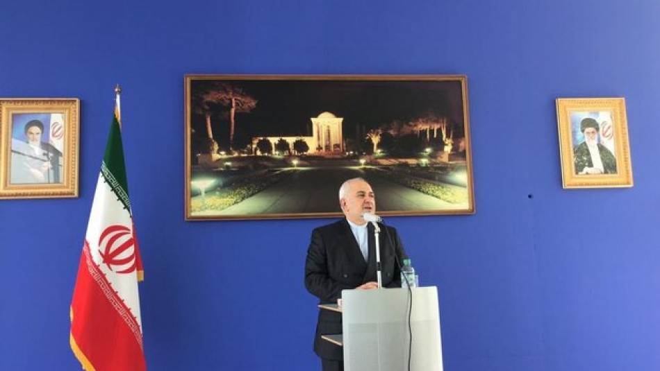ظریف با همتایان آذربایجانی و ارمنستانی خود گفتگو کرد