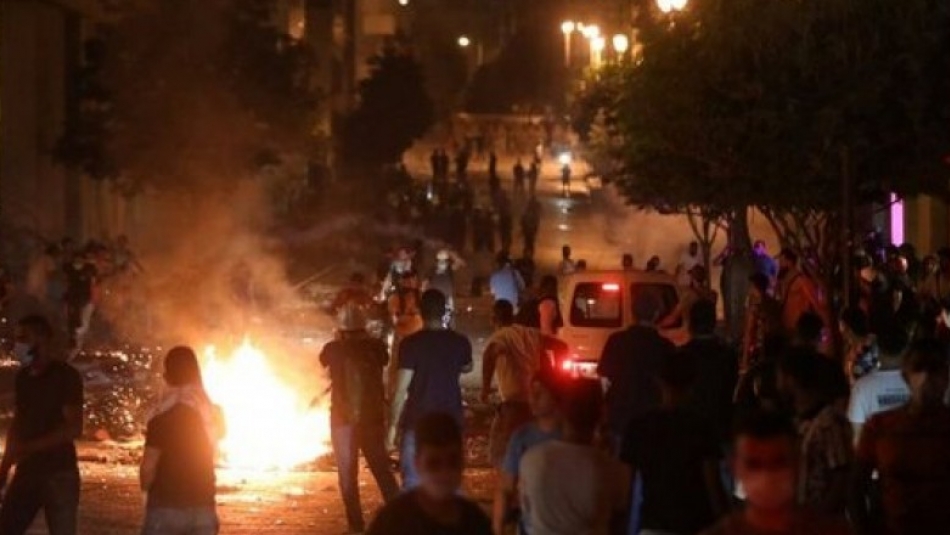 نخستین تظاهرات اعتراضی ضد دولتی در بیروت پس از انفجار