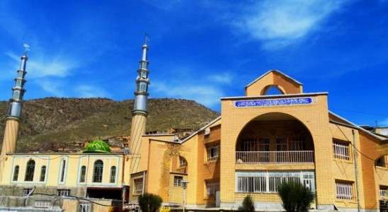 قرآن تاریخی در روستای نگل کردستان