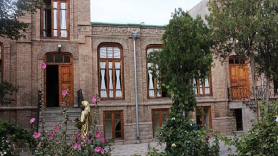 صدور مجوز فعالیت خانه موزه پروین اعتصامی در تبریز