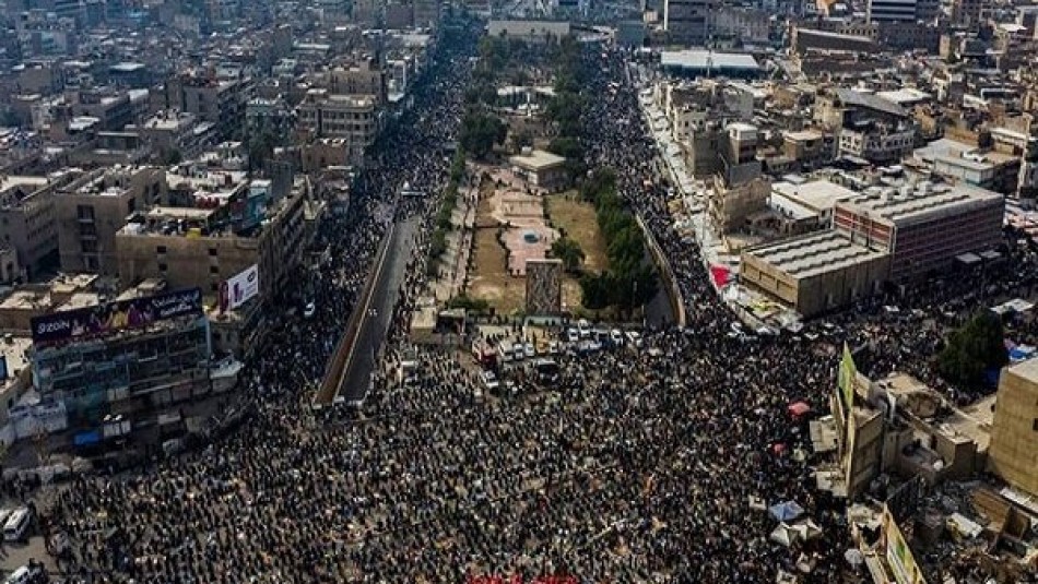 حامیان «مقتدی صدر» در بغداد شعارهای ضد آمریکایی سَر دادند