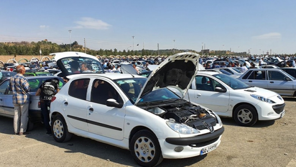 قیمت خودرو در بازار آزاد امروز دوشنبه ۱۹ مهر