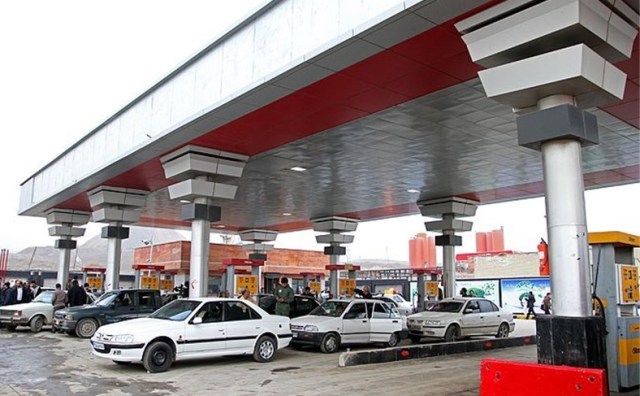 فعال شدن جایگاههای سوخت در استان سمنان/ شش جایگاه با نرخ دولتی بنزین ارائه می کنند
