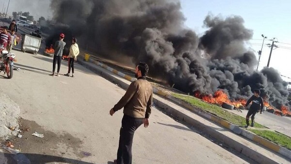 معترضین عراقی راهها را در استان ذی قار بستند