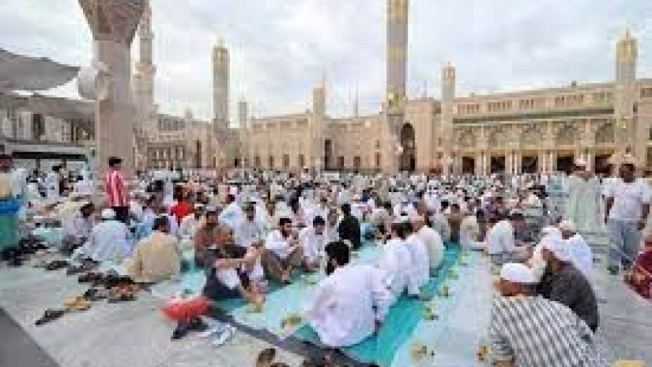 صدور مجوز برپایی سفره‌های افطار در مسجد النبی(ص)