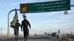 ورود 705 زائر پیاده عراقی و ایرانی به مشهد مقدس 