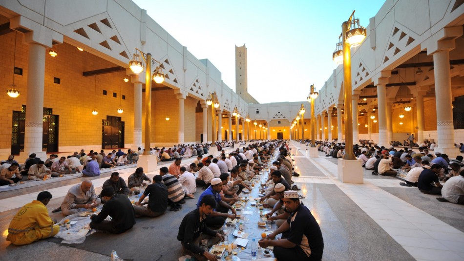 فرقه گرایی و تعصبات کور مانع همگرایی مسلمانان در ماه رمضان است