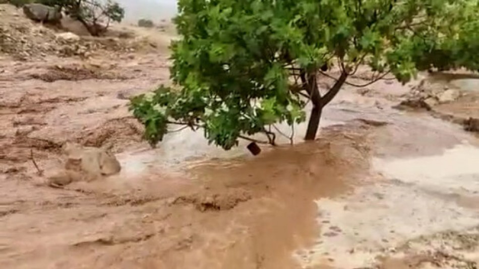 نجات ۱۸ گردشگر در تنگه واشی/وضعیت سیلاب فیروزکوه تشریح شد