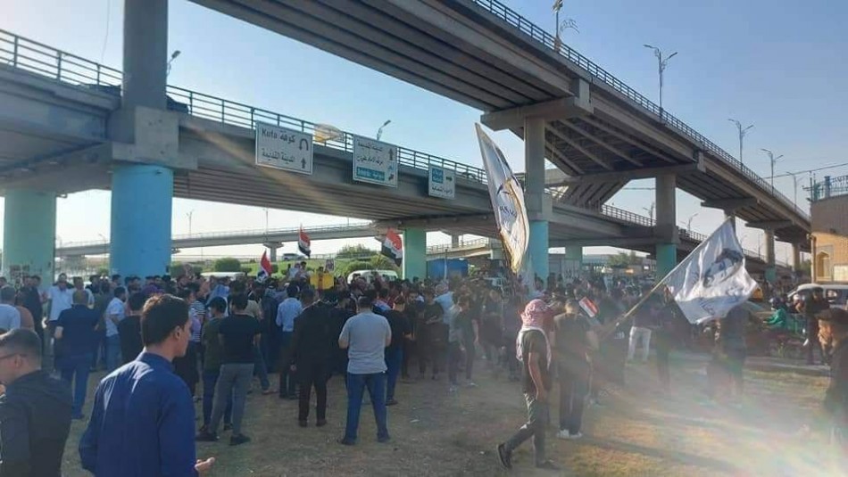 تظاهرات در نجف همزمان با تجمع در خیابان های بغداد