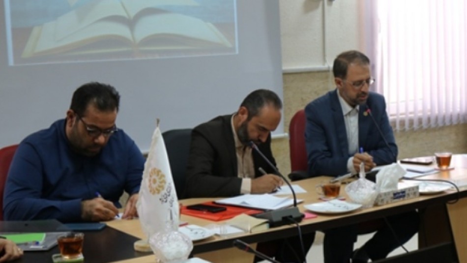 بیش از 300 برنامه و فعالیت فرهنگی به مناسبت بزرگداشت هفته کتاب و کتاب‌خوانی در استان سمنان