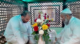 غبارروبی مرقد مطهر شهید مدرس(ره) در کاشمر