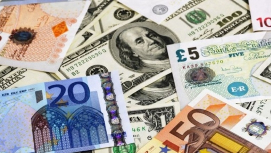 قیمت دلار و یورو امروز چهارشنبه ۵ بهمن ۱۴۰۱