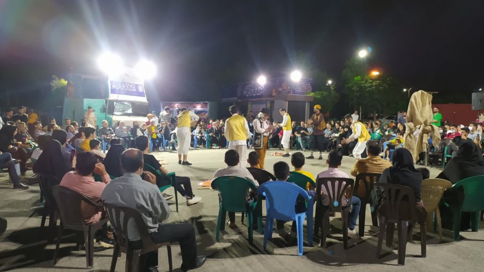 اجرای گروه های جشنواره ملی تئاتر خیابانی رضوی در جیرفت